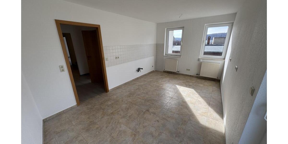 Barrierearmes Wohnen Dachterrasse und Aufzug: 2-Raum Wohnung in der Geraer Innenstadt - Dachgeschoßwohnung Gera Ostviertel | Angebot:26335256