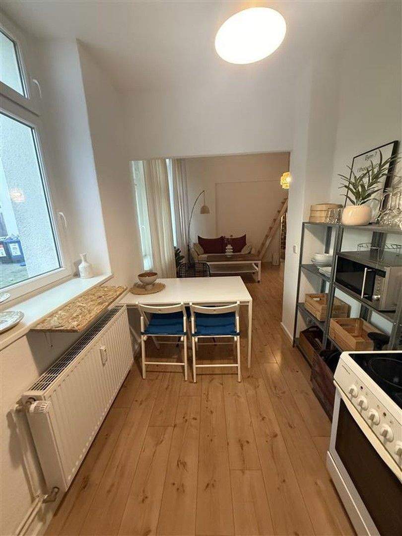 Zwei 1-Zimmerwohnungen im Erdgeschoss zu vermieten (Seitenflügel und Hinterhaus) 1 zimmer