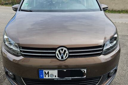 VW Touran 96.000 km 14.400 € München 80939