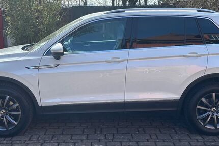 VW Tiguan 72.027 km 28.499 &euro; Haßfurt 97437
