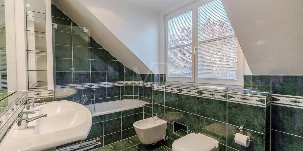 Einfamilienhaus Wehrheim - 8 Zimmer, 227 m&sup2;, 995.000&euro; | Angebot:25742958