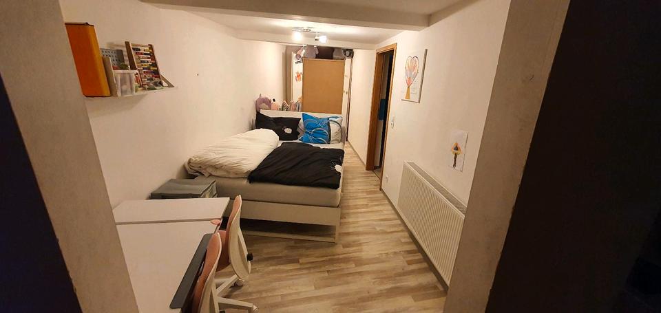 Reihenhaus Waltershausen - 6 Zimmer, 130 m&sup2;, 249.000&euro; | Angebot:26981979