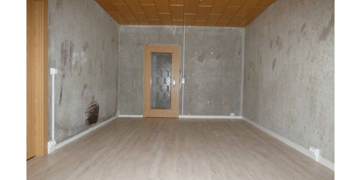 Etagenwohnung Zwickau / Eckersbach Eckersbach - 3 Zimmer, 70 m&sup2;, 350&euro; | Angebot:26695371