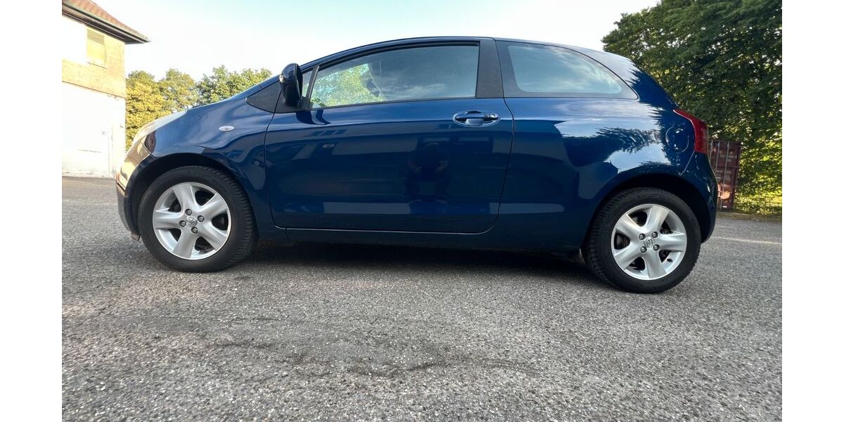Toyota Yaris 155.000 km 2.100 &euro; Rastatt 76437