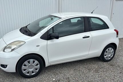 Toyota Yaris 189.000 km 1.970 &euro; Dürrlauingen / Ortsteil Mindelaltheim 89350