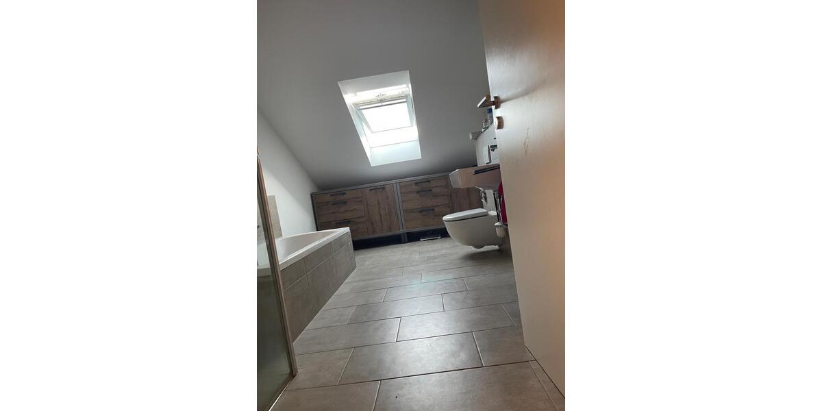Dachgeschoßwohnung Salmtal - 2 Zimmer, 65 m&sup2;, 650&euro; | Angebot:26413003