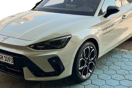 Cupra Leon 7.912 km 41.992 &euro; Hamburg 22529