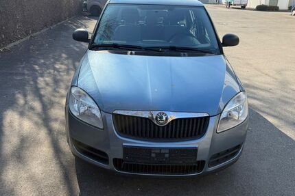 Skoda Fabia 81.000 km 2.699 &euro; Weingarten 88250
