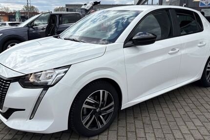 Peugeot 208 29.590 km 16.990 &euro; Schorfheide OT Finowfurt 16244
