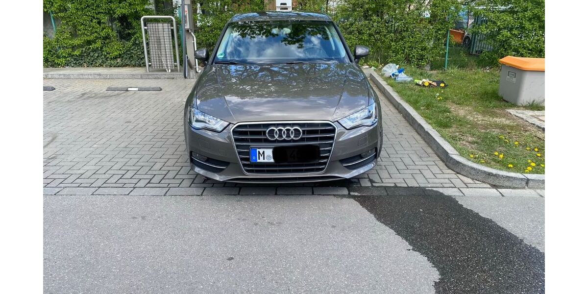 Audi A3 73.400 km 14.900 &euro; München 80935