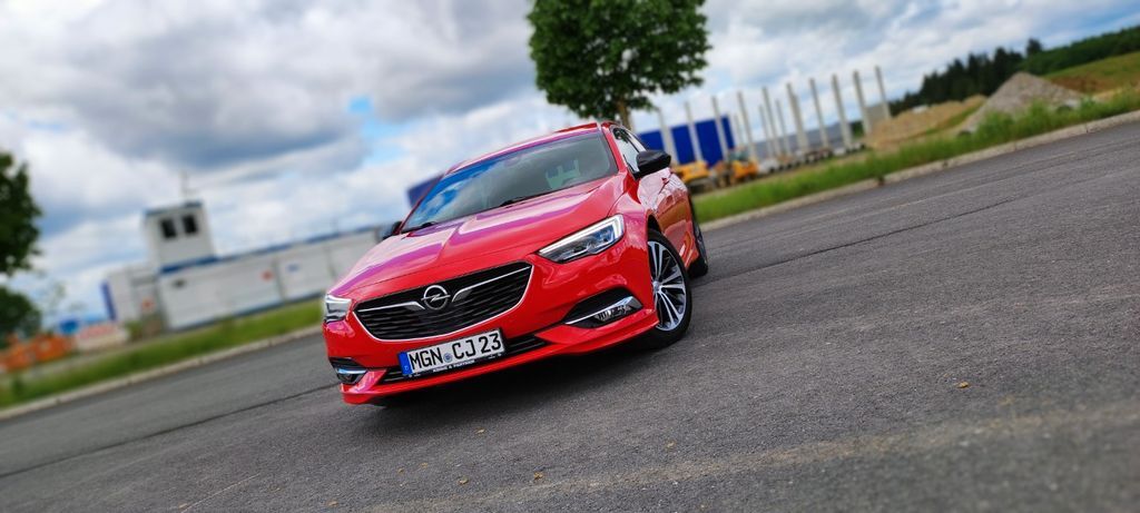 Opel Insignia 130.000 km 13.900 € Rippershausen 98639