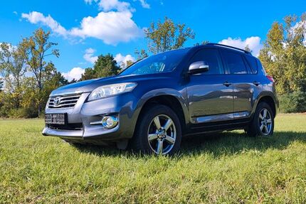 Toyota RAV 4 234.000 km 8.990 € Jüterbog 14913