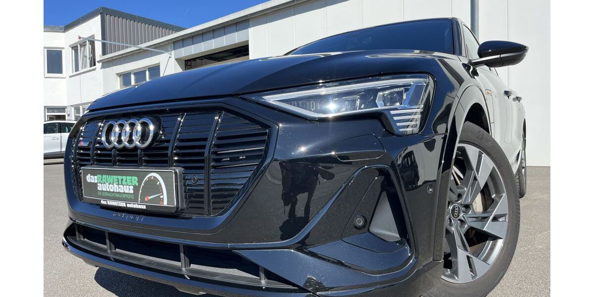 Audi e-tron 27.379 km 35.860 &euro; Marktredwitz 95615