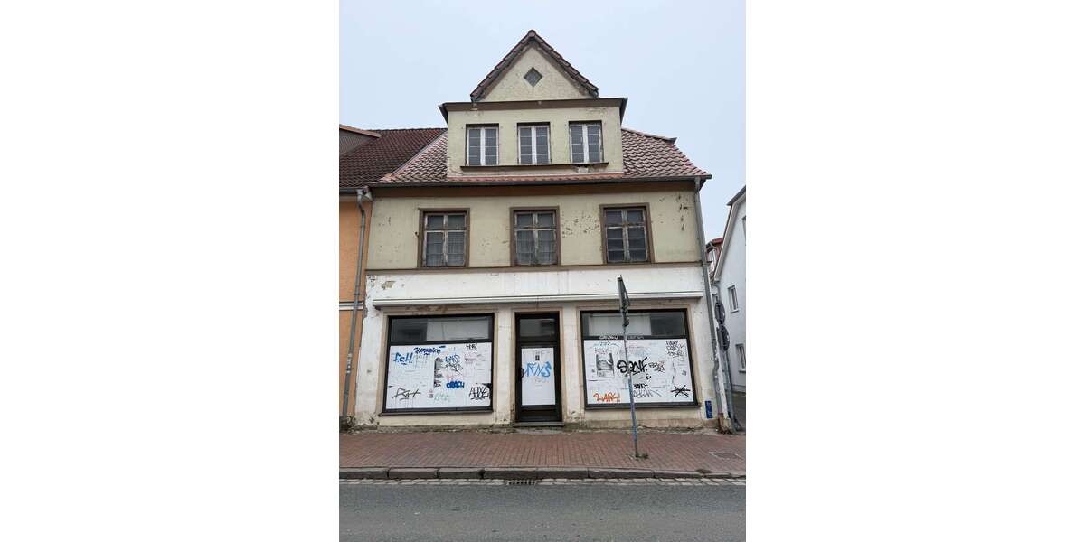 Einfamilienhaus Schwaan - 20 Zimmer, 354 m&sup2;, 129.000&euro; | Angebot:25925225