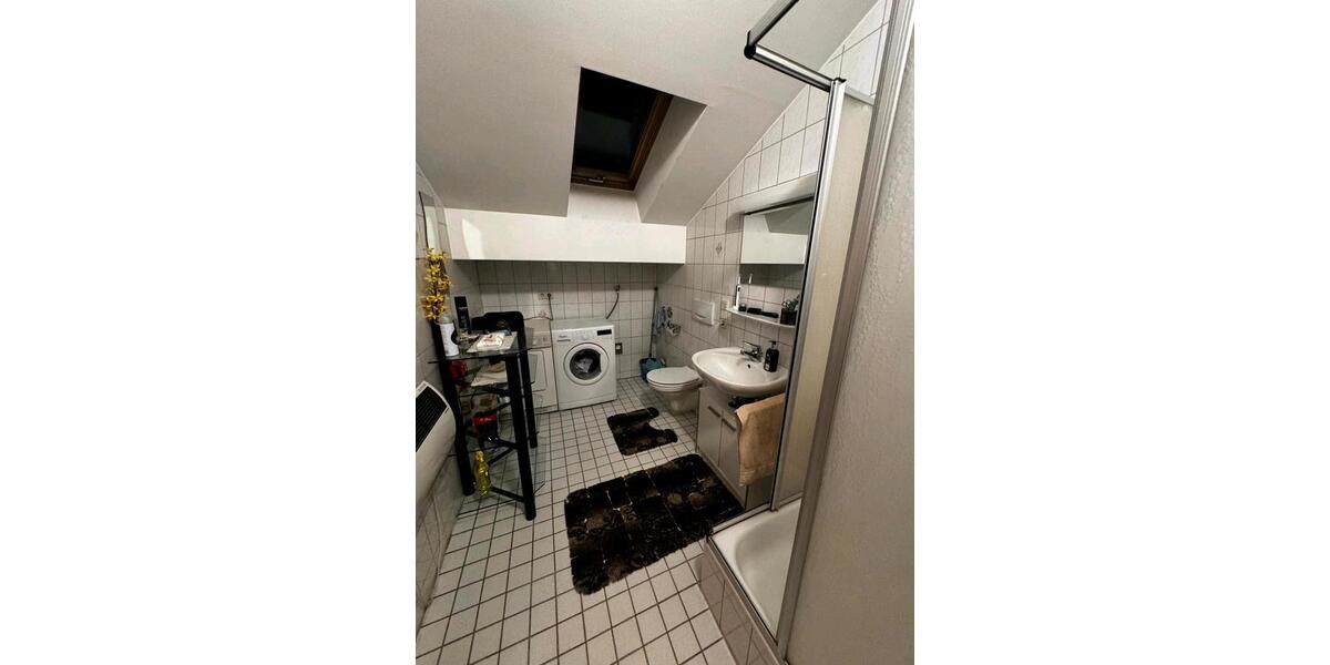 Dachgeschoßwohnung Gmund am Tegernsee - 1 Zimmer, 44 m&sup2;, 528&euro; | Angebot:25403408