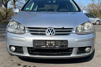 VW Golf 215.961 km 1.499 &euro; Limburg 65549