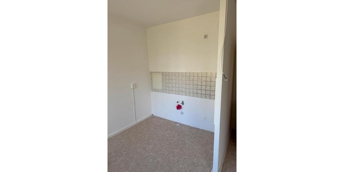 Etagenwohnung Halle (Saale) Damaschkestraße - 1 Zimmer, 30 m&sup2;, 276&euro; | Angebot:26416350