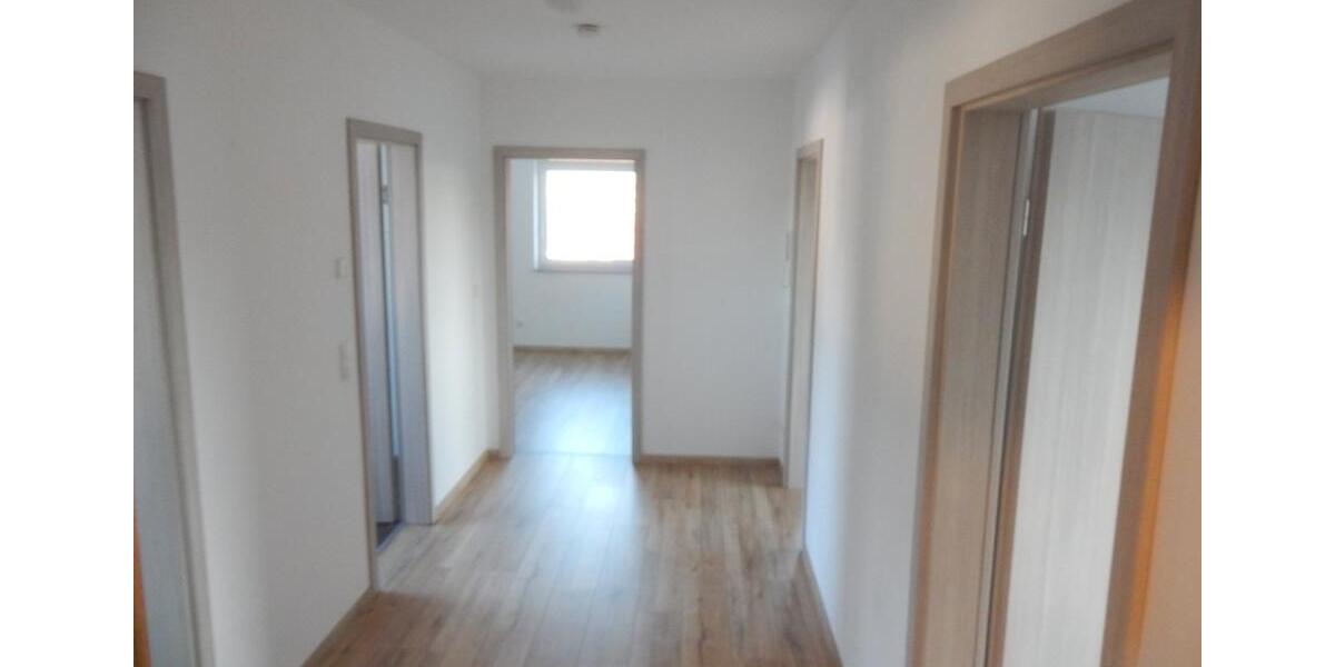 Dachgeschoßwohnung Homberg (Efze) - 3 Zimmer, 70 m&sup2;, 750&euro; | Angebot:26221963