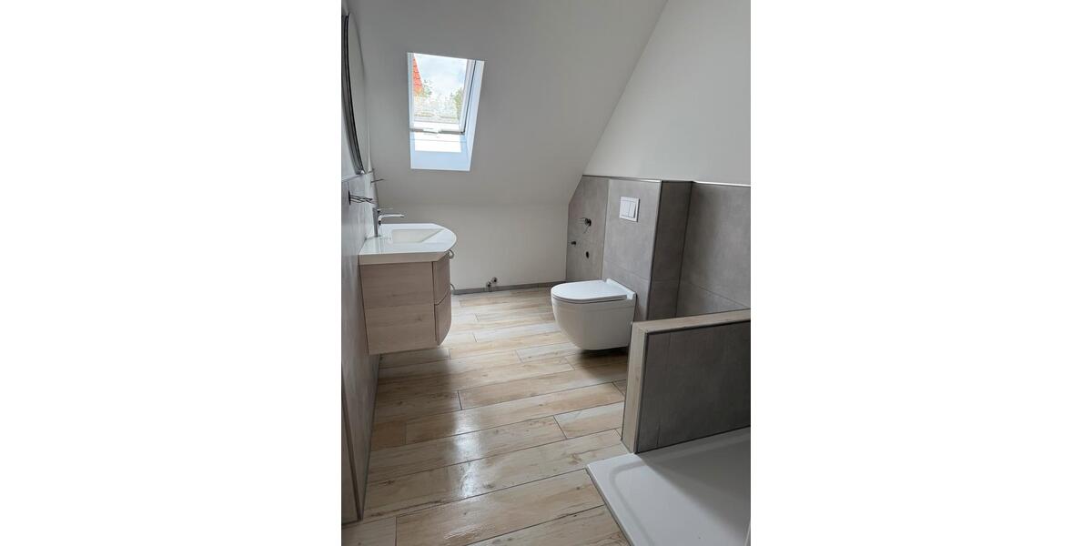 Dachgeschoßwohnung Minden - 2 Zimmer, 84 m&sup2;, 800&euro; | Angebot:26636744