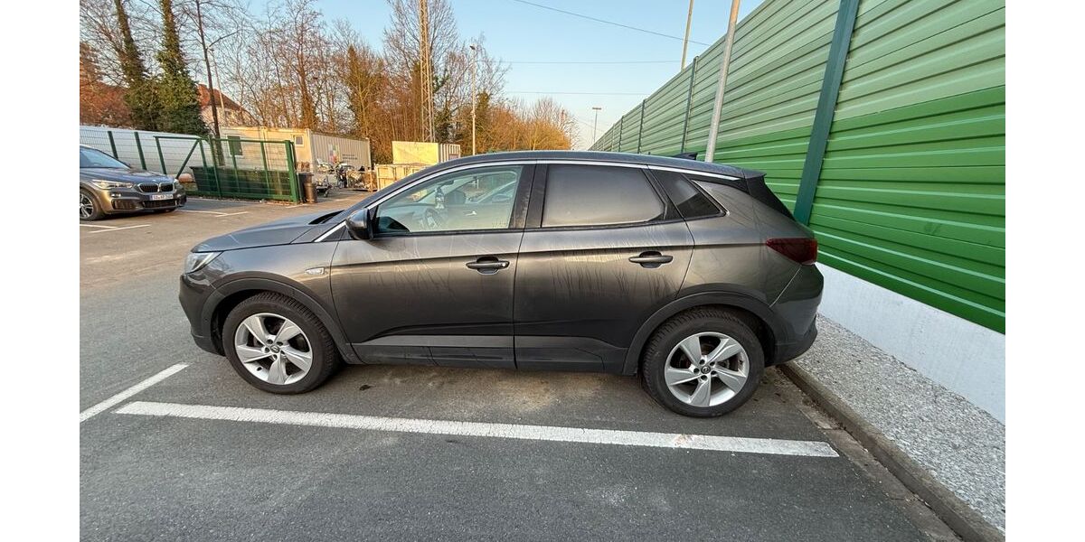 Opel Grandland (X) 106.000 km 13.790 &euro; Bad Sassendorf 59505