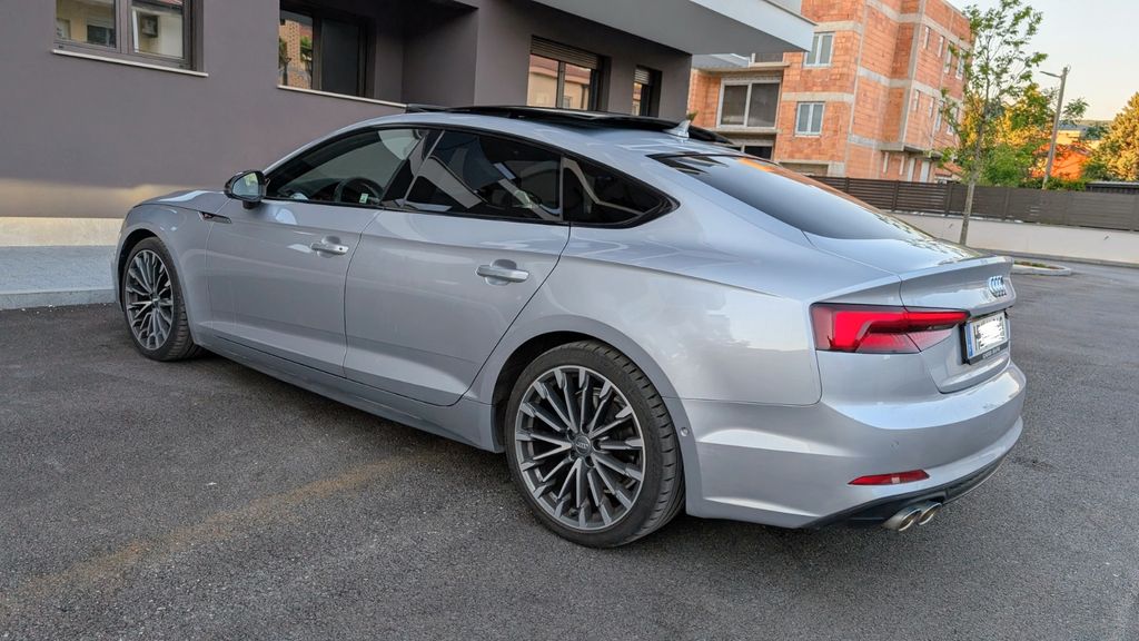 Audi A5 217.000 km 22.990 &euro; Maintal 63477