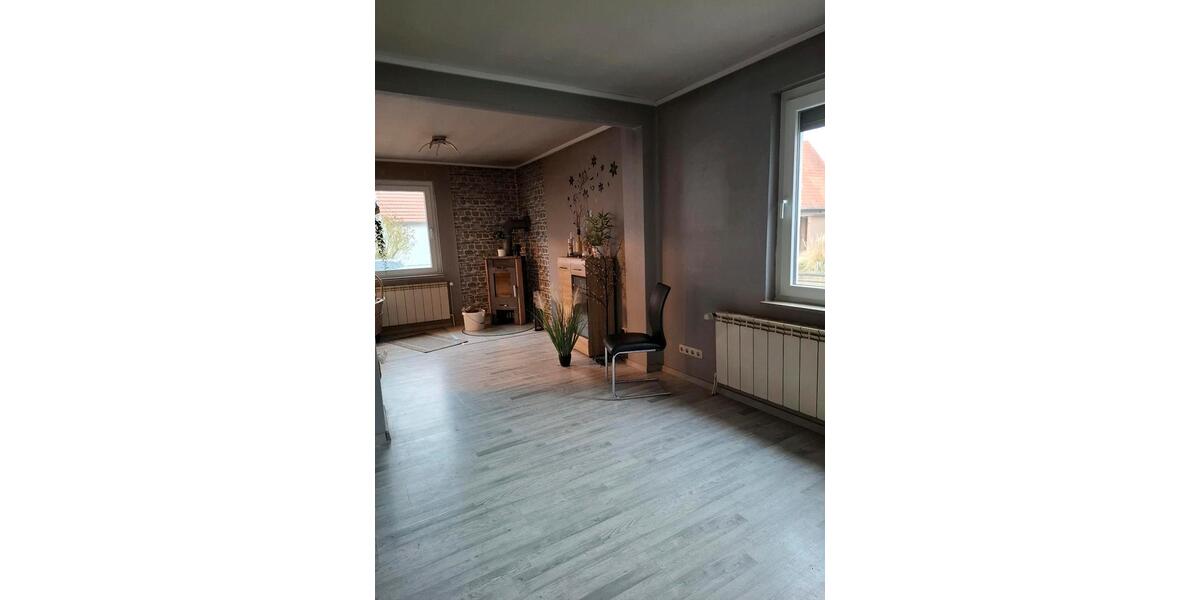Einfamilienhaus Stemwede - 7 Zimmer, 155 m&sup2;, 194.000&euro; | Angebot:26040801
