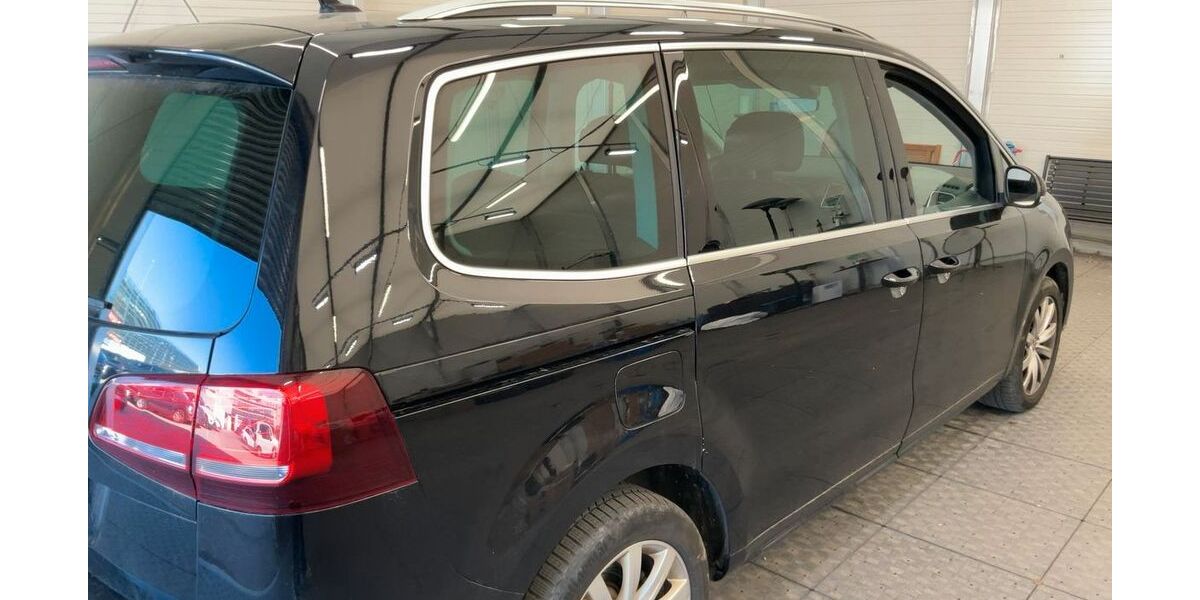 VW Sharan 109.586 km 16.900 &euro; Lörrach 79539