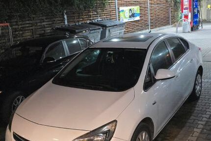 Opel Astra 259.000 km 4.699 &euro; München 81475