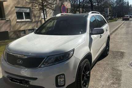 Kia Sorento 220.000 km 10.500 € München 80686