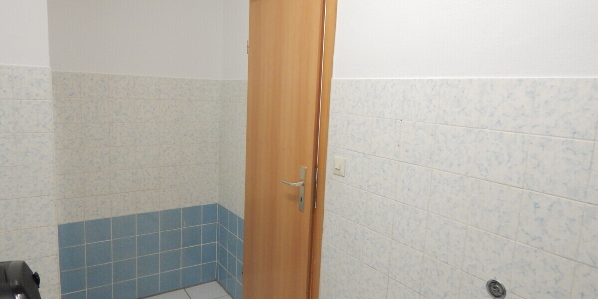 Attraktive Büro- & Ladenfläche in 83416 Saaldorf – 27 m², vergrößerbar auf 66 m² - frei ab sofort. - Gewerbeobjekt Saaldorf-Surheim Saaldorf-Surheim | Angebot:26445348