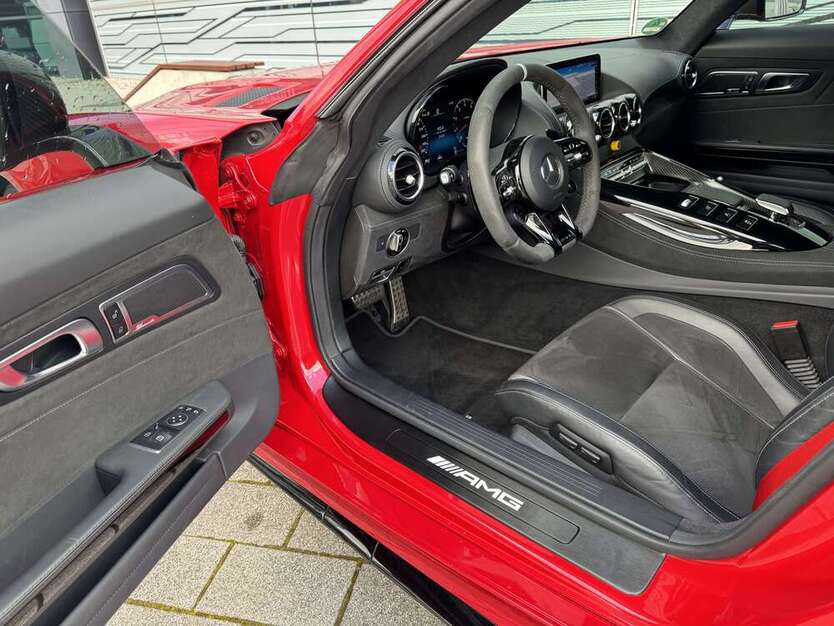 Mercedes-Benz AMG GT 20.890 km 129.990 € Frankfurt am/Main 60389