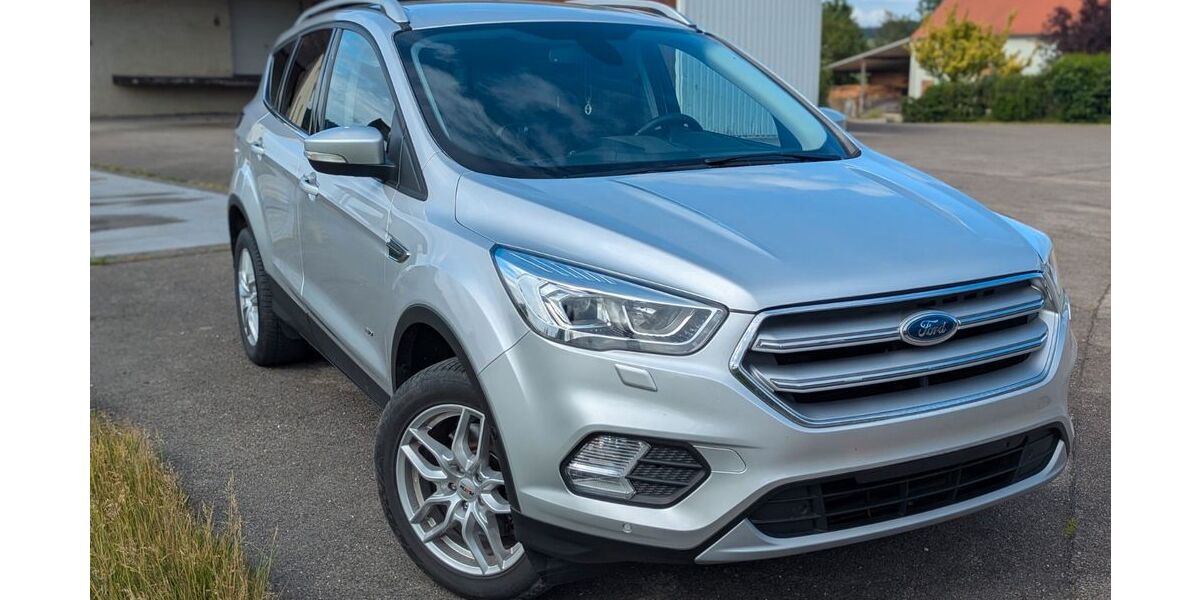 Ford Kuga 73.000 km 13.999 &euro; Ansbach 91522