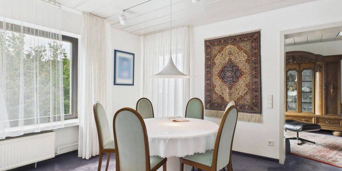 Exklusive, innenarchitektonisch gestaltete Wohnungen über zwei Etagen, einzeln zugänglich 6 zimmer