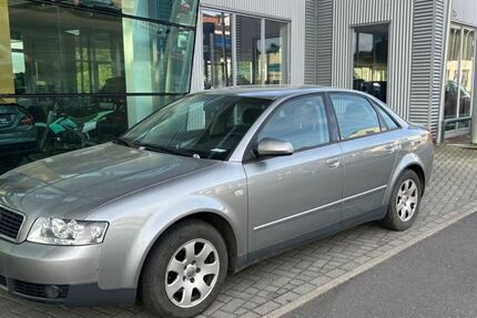 Audi A4 220.000 km 1.999 &euro; Niestetal bei Kassel 34266