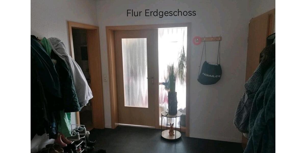 Doppelhaushälfte Lage - 5 Zimmer, 159 m&sup2;, 1.580&euro; | Angebot:26215495