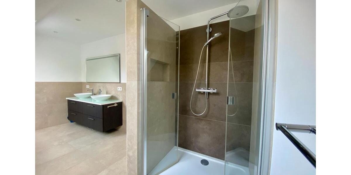 Einfamilienhaus Werneck - 5.5 Zimmer, 150 m&sup2;, 2.200&euro; | Angebot:26026458