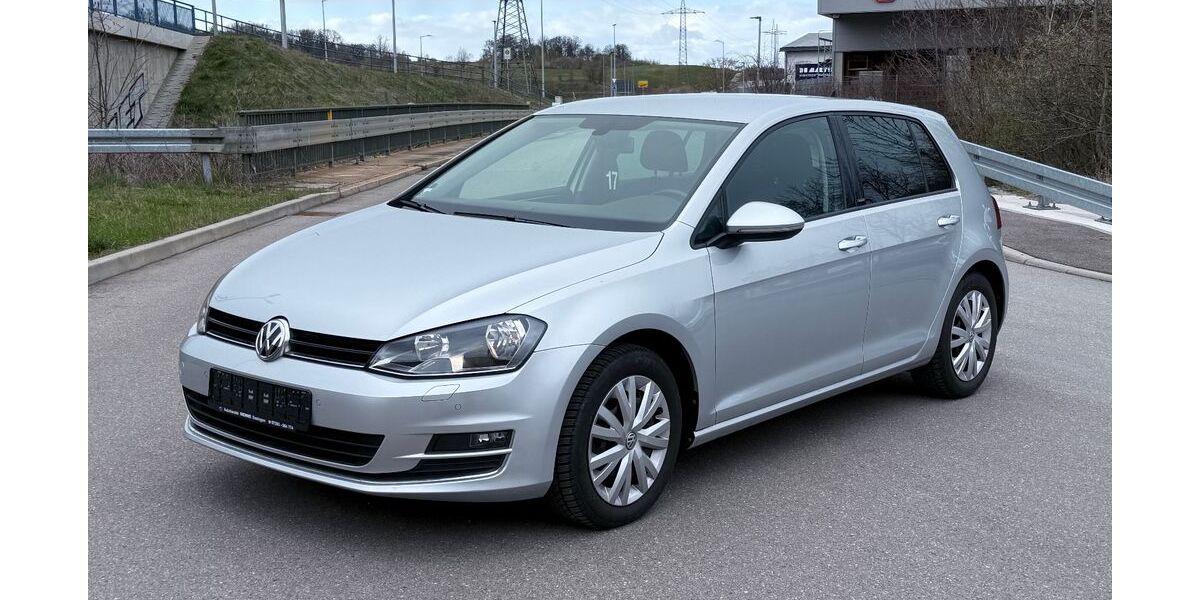 VW Golf 42.000 km 16.300 &euro; Essingen­­­ 73457