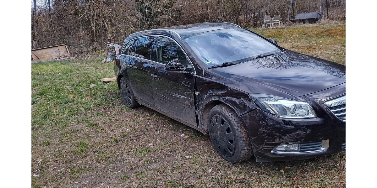 Opel Insignia Sports Tourer 196.417 km 2.000 &euro; Heidenheim 91719