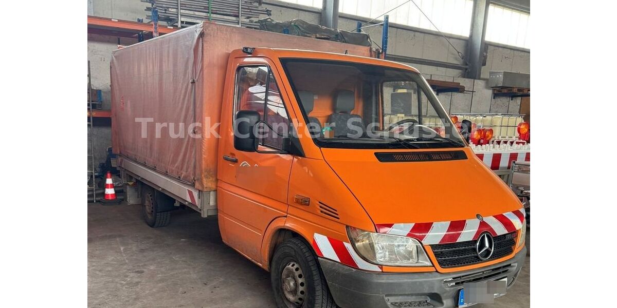 Mercedes-Benz Sprinter 123.000 km 4.500 &euro; KARLSFELD (b.München) 85757