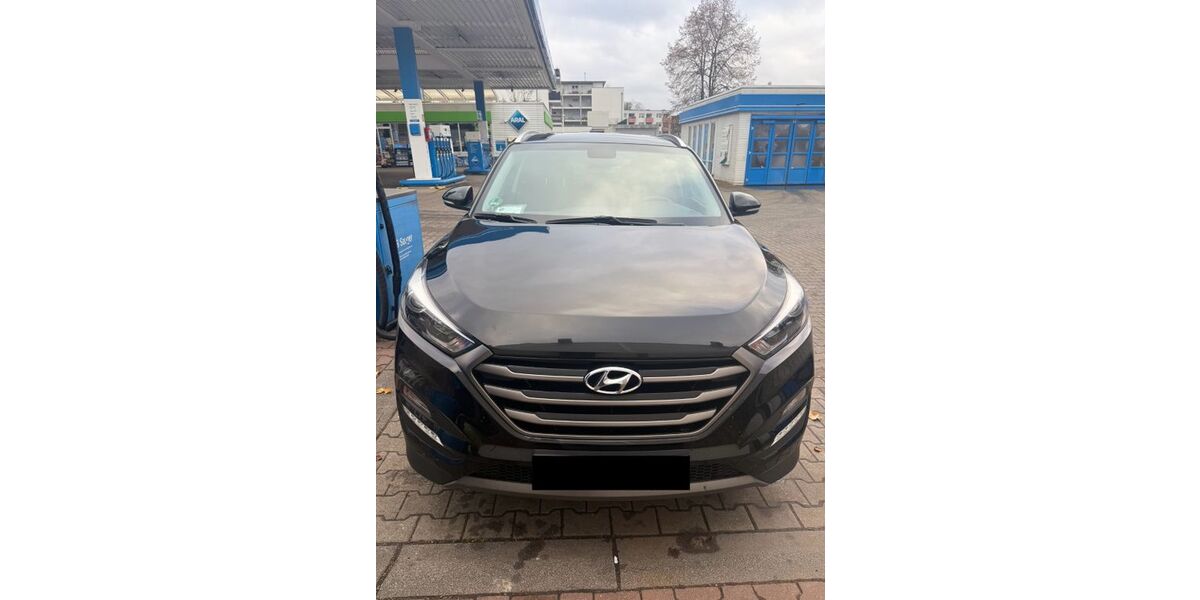 Hyundai TUCSON 71.000 km 13.990 &euro; Köln 50668