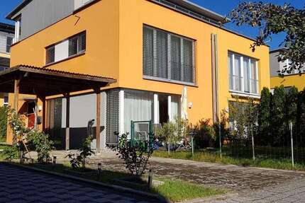 Haus zum Kaufen in Singen (Hohentwiel) 535.000 € 146 m² 6 zimmer