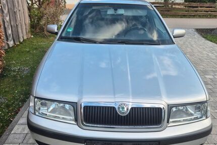 Skoda Octavia 206.000 km 850 &euro; Frasdorf 83112