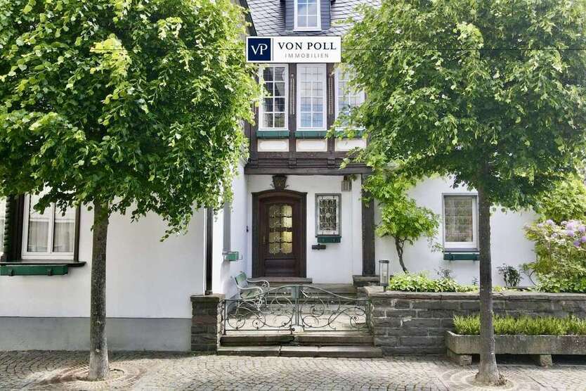 Haus zum Kaufen in Schmallenberg 598.000 € 373 m²