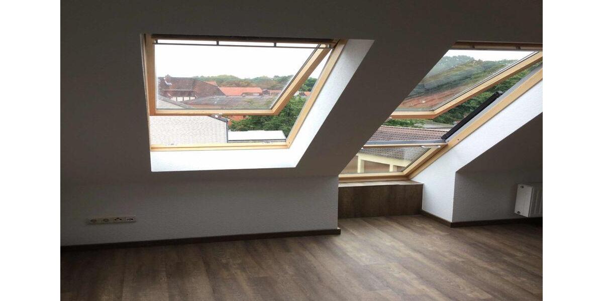 Dachgeschoßwohnung Zeven - 2 Zimmer, 40 m&sup2;, 410&euro; | Angebot:26252470