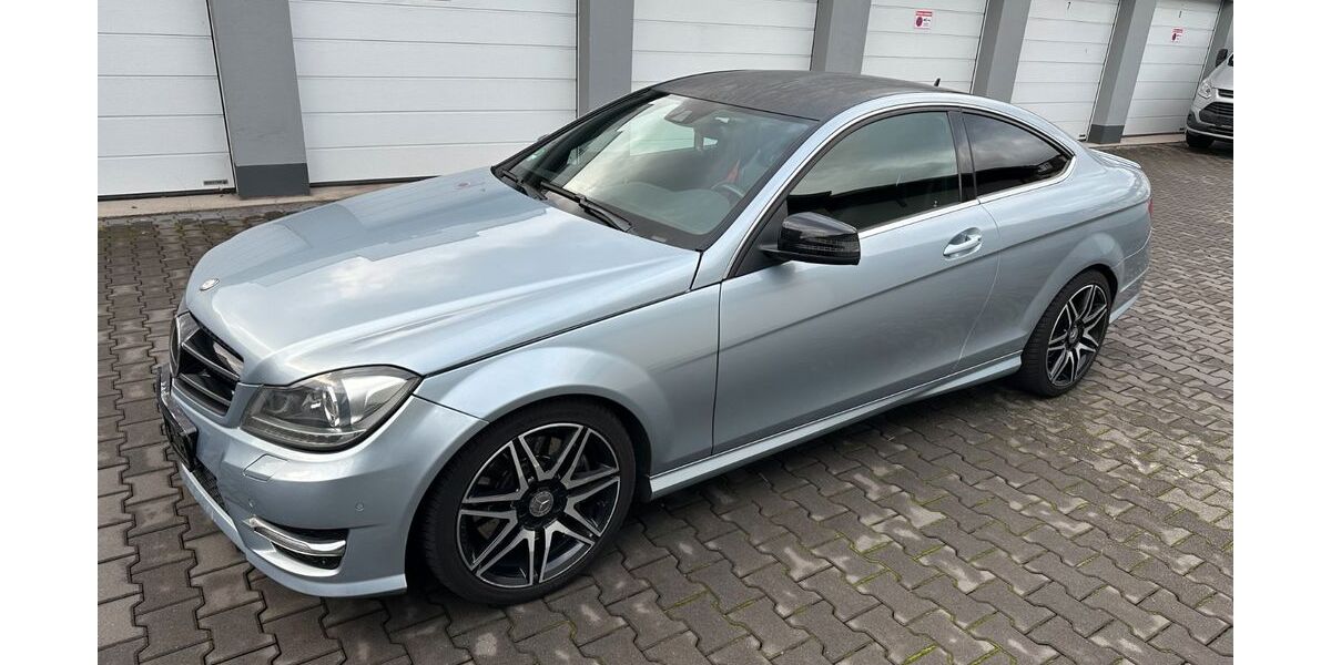 Mercedes-Benz C 250 165.284 km 13.900 € Duisburg 47058