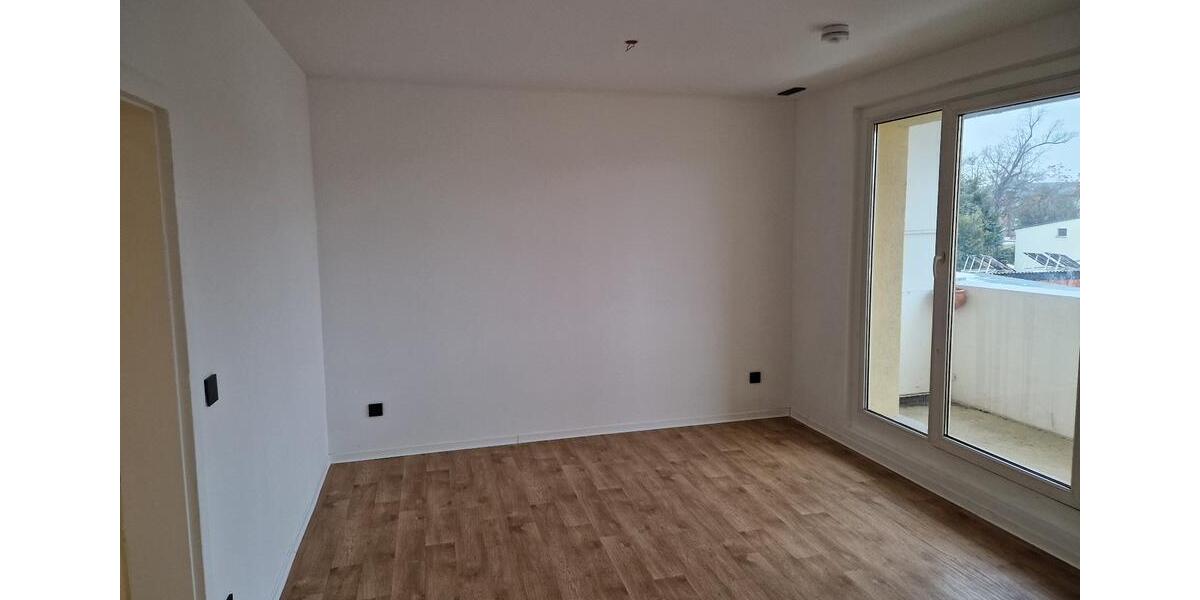 Etagenwohnung Gräfenhainichen - 5 Zimmer, 104 m&sup2;, 807&euro; | Angebot:24688996