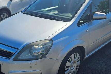 Opel Zafira 227.000 km 3.000 &euro; Niefern 75223
