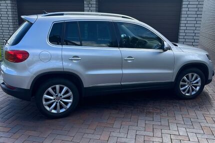 VW Tiguan 185.000 km 9.800 &euro; Hüllhorst 32609