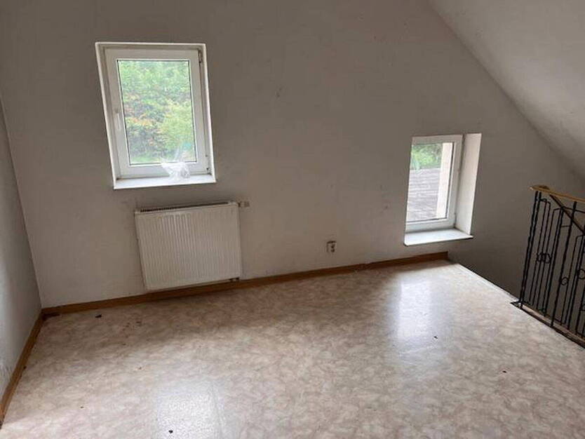 Grosses EFH, 4 Zi., 120 qm, 795 qm Grund, 1.550 € NKM 4 zimmer