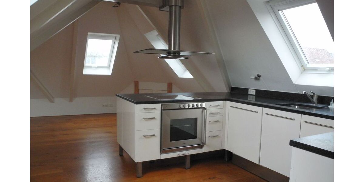 Freiburgs schönste Attikawohnung im denkmalgeschützten Jugendstil-Altbau im Stühlinger - Einfamilienhaus Freiburg Brühl | Angebot:26871406